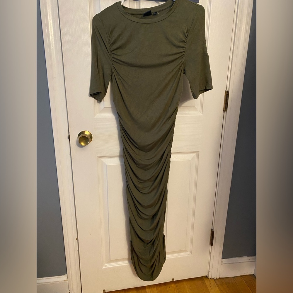 Long stretchy dress. GAP.
